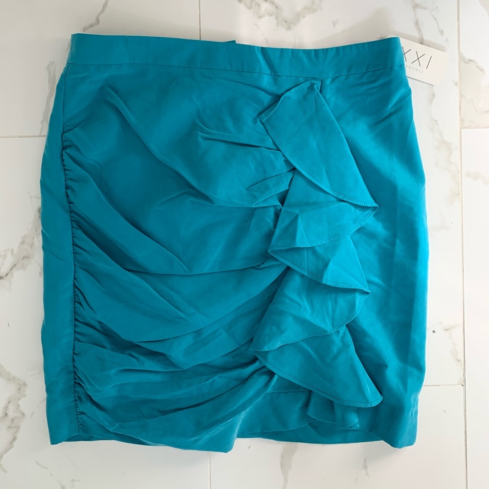 NWT FOREVER 21 teal ruffle skirt Size Medium